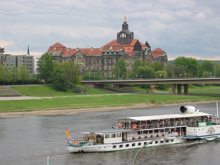 19 View across Elbe.JPG